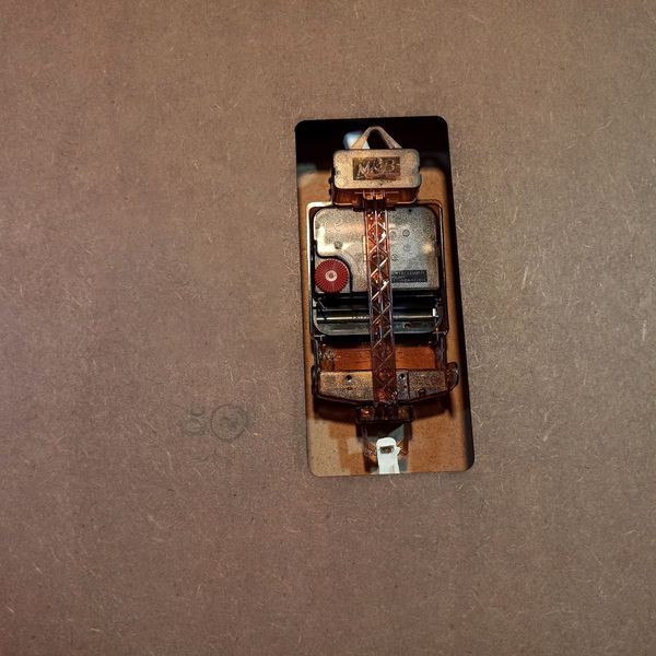 ساعت دیواری شوبرت مدل 6428*823