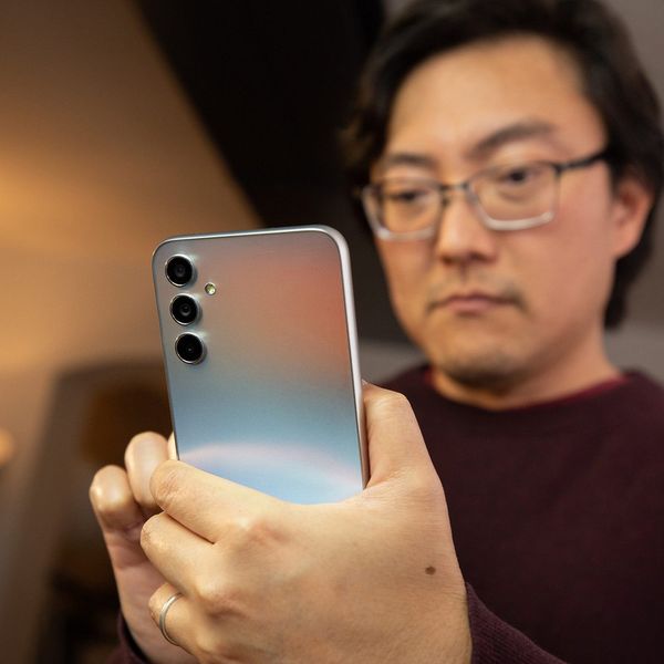 گوشی موبایل سامسونگ مدل Galaxy A05s دو سیم کارت ظرفیت 128 گیگابایت و رم 6 گیگابایت به همراه شارژر سامسونگ