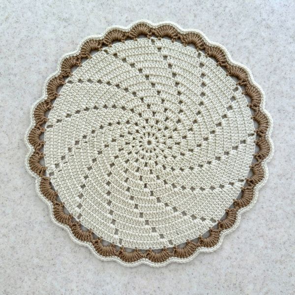 زیر بشقابی دستبافت شاهو مدل Avenelle