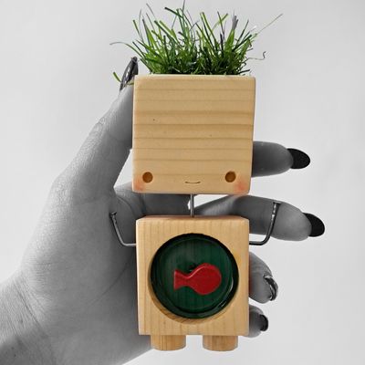 مجسمه چوبی مدل آدمک نوروز طرح ماهی و سبزه