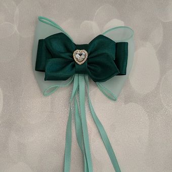 انبری  زمرد