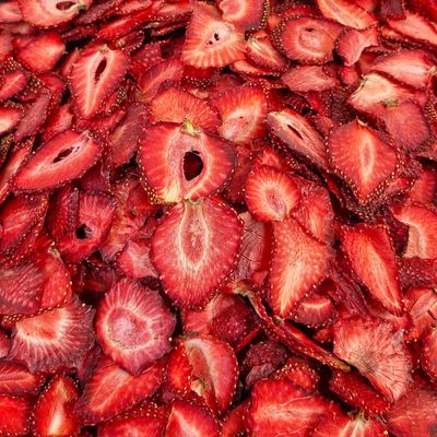 توت فرنگی خشک لوکس