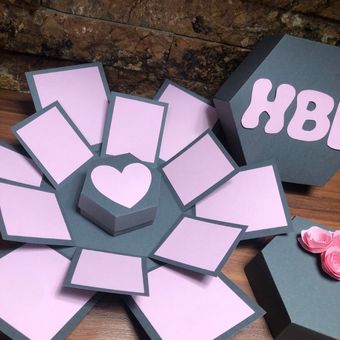 جعبه سوپرایز هدیه رنگ طوسی و صورتی