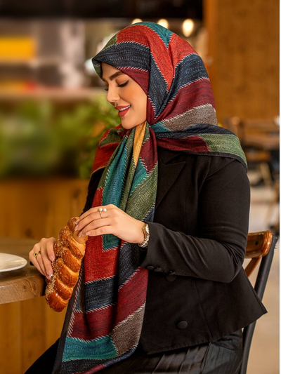 روسری نخی قواره 140 نخ گلوریا مدل رنگین کمان