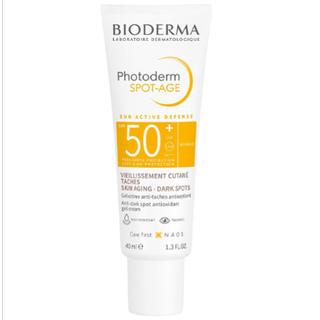 ضد آفتاب فتودرم اسپات ایج بایودرما SPF50+