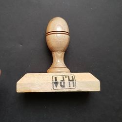 مهر ساده چوبی بزرگ مربع و دایره (تا سایز 80*80 میلیمتر)