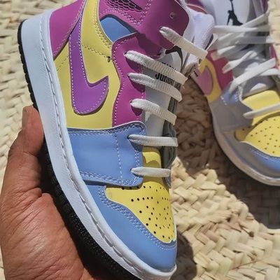 کتونی بچگانه جادویی مدل آفتاب پرست فقط سایز 31 کد 663117