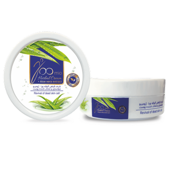 کرم گیاهی آلوئه ورا ژومیو