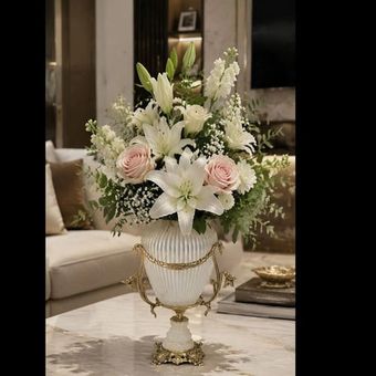 گلدان رومیزی برنزی مدل لاکچری پایه سنگ سفید