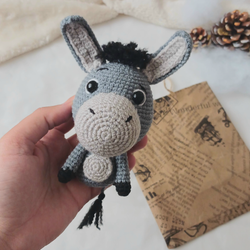 الاغ و خر بافتنی(خرشرک شخصیت‌یکی از انیمیشن های محبوب کودکانه)