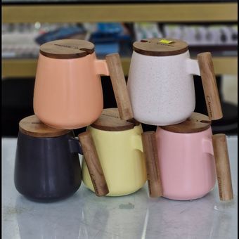 ماگ سرامیکی دسته چوبی درجه یک