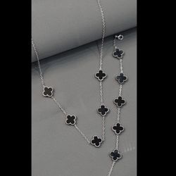 ست ونکلیف گل مشکی پایه نقره ای استیل