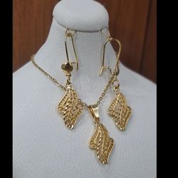 نیم ست برنجی طرح طلا تراش 10875