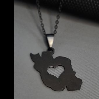 گردنبند نقشه ایران استیل مشکی