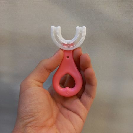 مسواک کودک مدل سیلیکونی برس نرم چرخشی